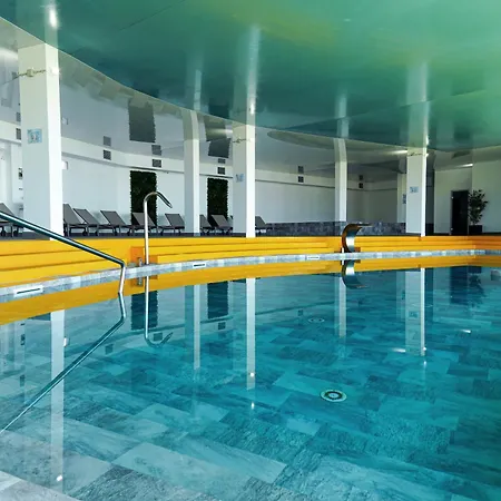 Miramar Hotel Spa & Apartments-3